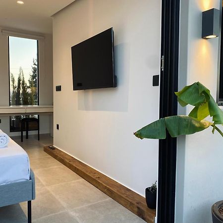 Апартаменты Hyperion Penthouse Патра Экстерьер фото